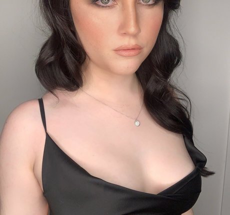 lewdkumi onlyfans content