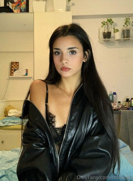 roselean xxx onlyfans