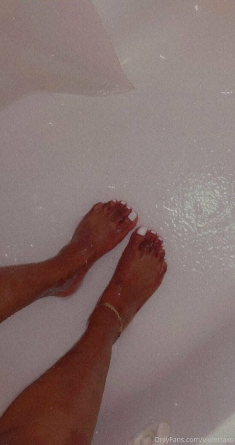 divinelat only fans nude leaks