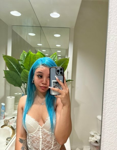 xneeenss nude leaks onlyfans