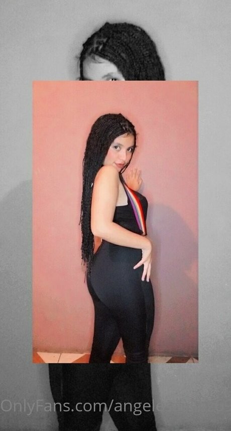 angelesavilez onlyfans striptease