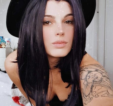 Kaminari Cosplay onlyfans leaks.