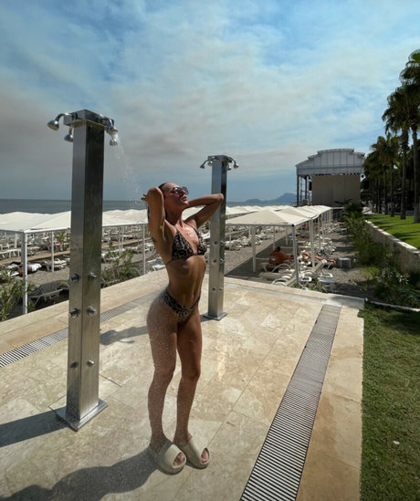 kriskisss nudes only fans