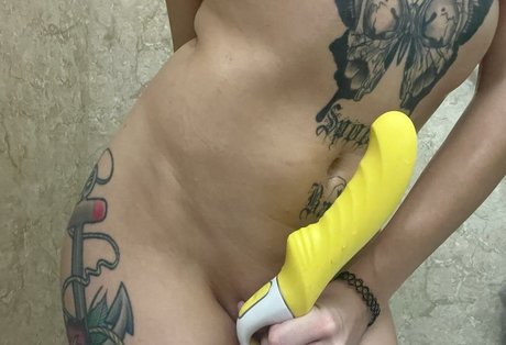 SpookyBabyXXX only fans pictures