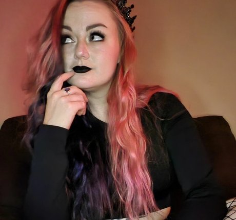 Ariellesmonster naked only fans