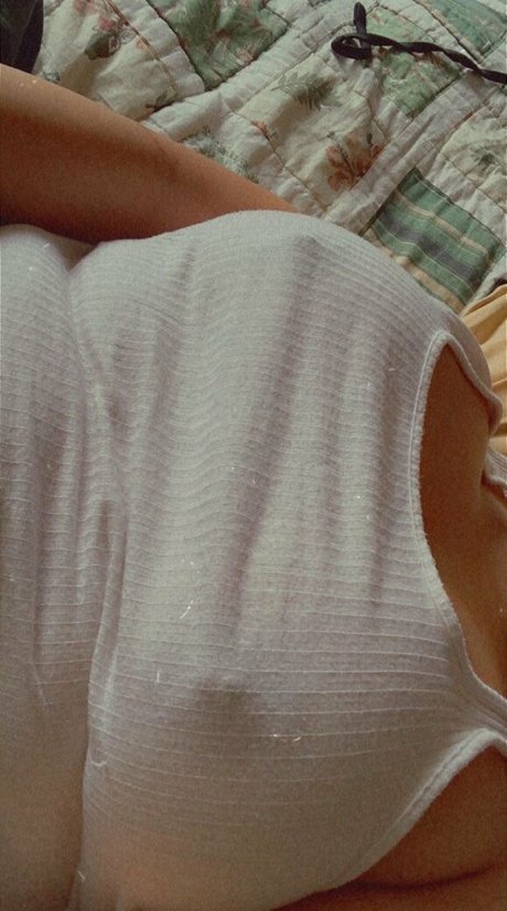 spicyy mamiana onlyfans model photos