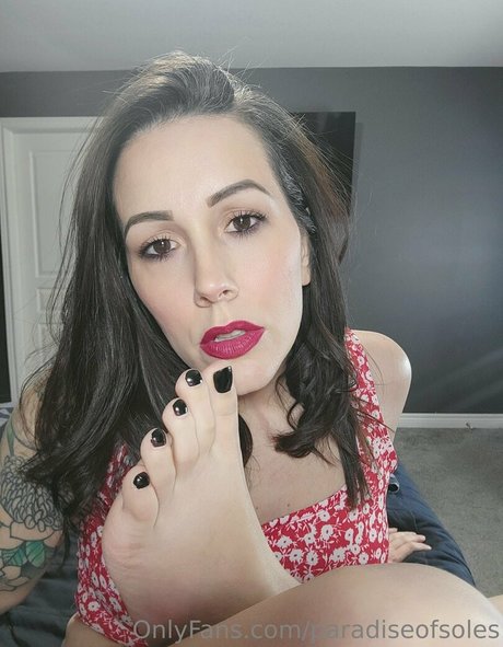 paradiseofsoles on onlyfans