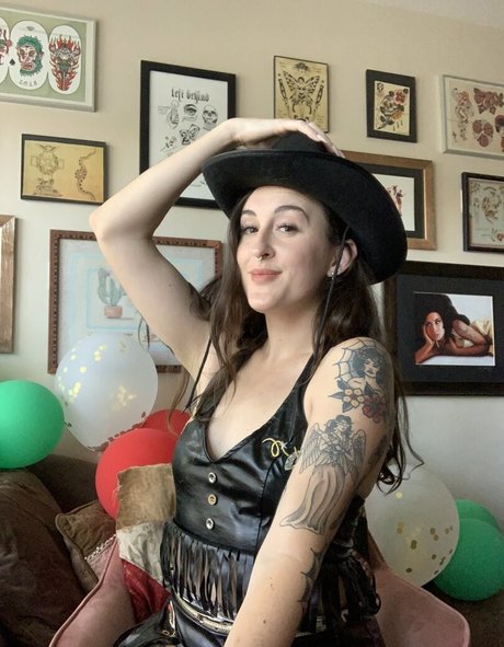 blairlennoxx onlyfans pics