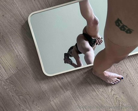 mianextdooor onlyfans leaked porn