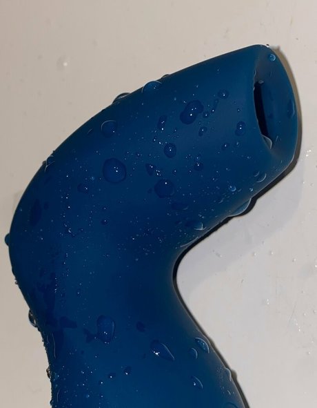 lovelylizfree onlyfans desnuda