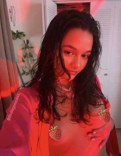 doublegemini444 nudes onlyfans leaks