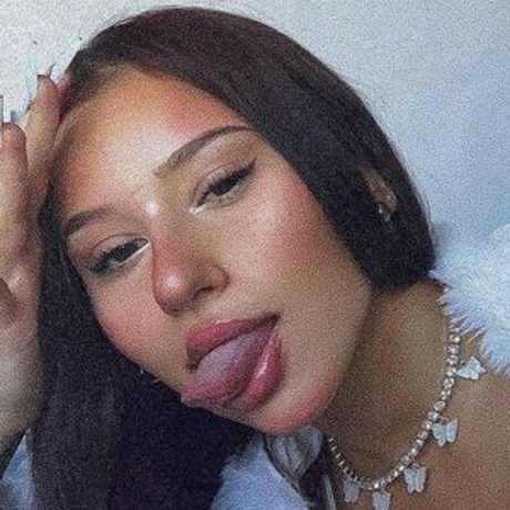 Hannahdenisee onlyfans naked