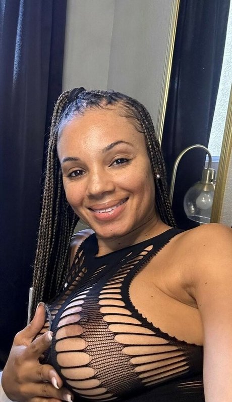 MyonnaTheGod nude onlyfans leak