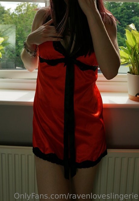 ravenloveslingerie onlyfans picture