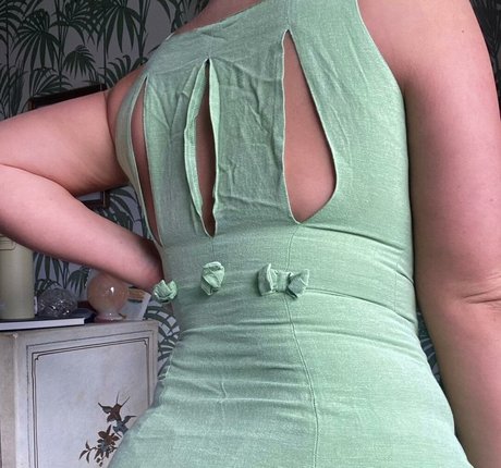 Elena Sophia Nicolosi onlyfans sex