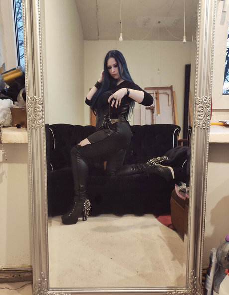 Jennybiatch only fans xxx