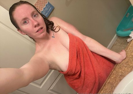 nerdyxcurvyxdirty onlyfans leaks naked