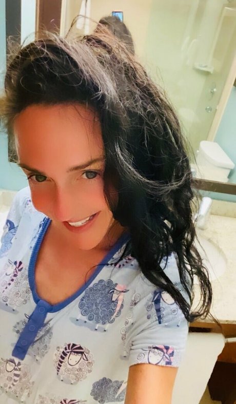 lilrosiedoll only fans leaked