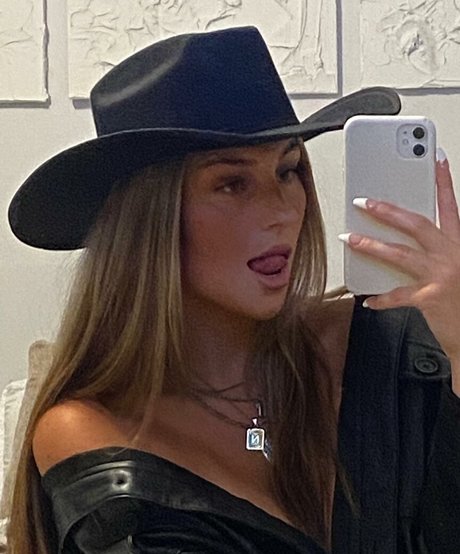 Abbey Wilson en onlyfans