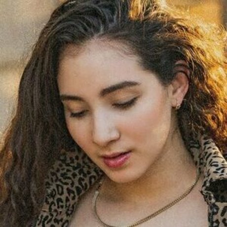 Keren Canelon onlyfans model