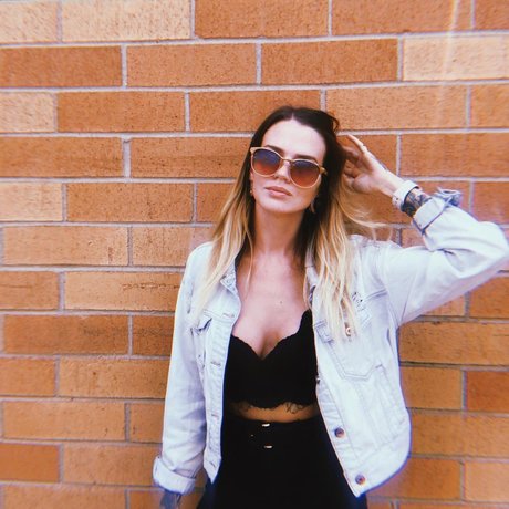 ohioliz onlyfans leaked tits