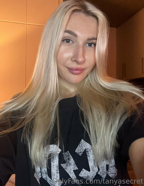 tanyasecret onlyfans leaked tits