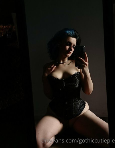 gothiccutiepie leaked onlyfans nudes