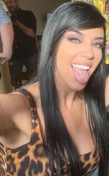 Alex Zedra onlyfans naked