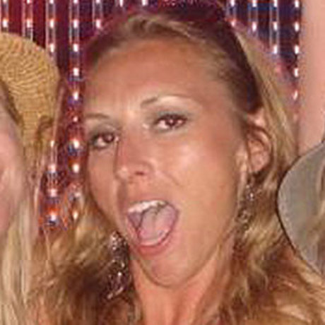 Anya Holberton onlyfans model photos