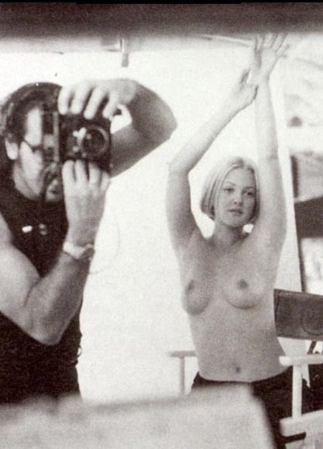 Drew Barrymore nude only fans leaks