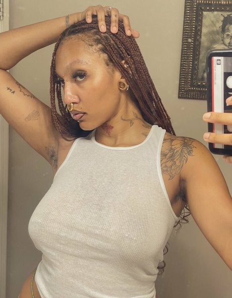 insan3gal only fans photos