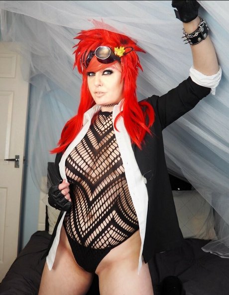 LisaLouWho onlyfans leaked