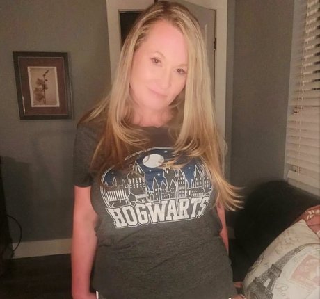 PerriPlays naked onlyfans leak