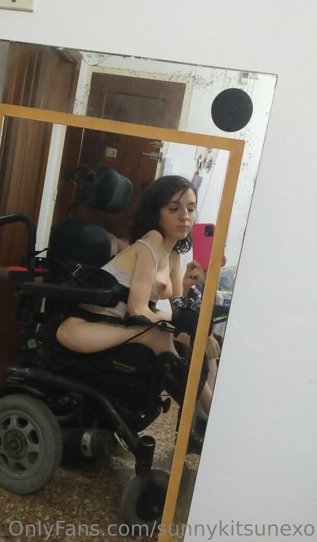 sunnykitsunexo leaked onlyfans