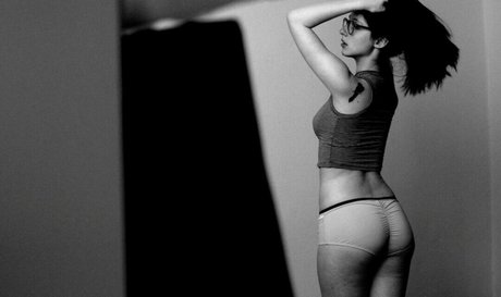 Girlfriend Reviews fans only