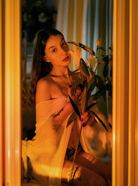 pppoisonnn ivy onlyfans striptease