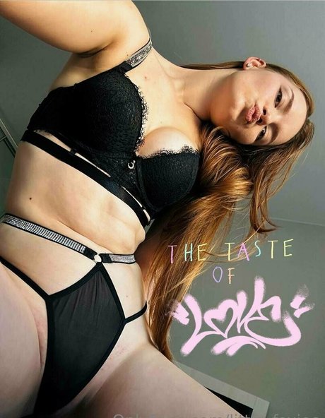 little foxiee only fans pictures