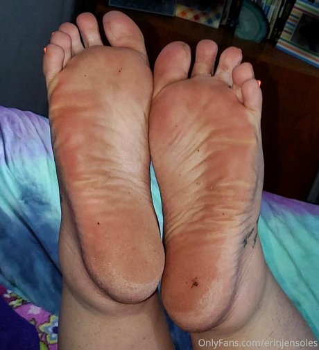 erinjensoles onlyfans nude leak
