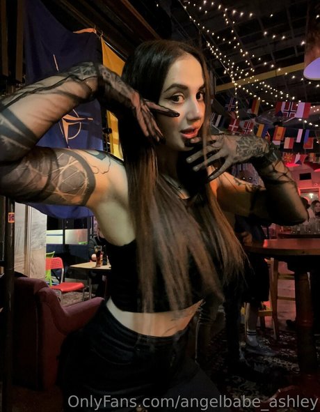 angelbabe ashley naked onlyfans leaks