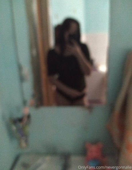 nevergonnalie onlyfans nudes leaked