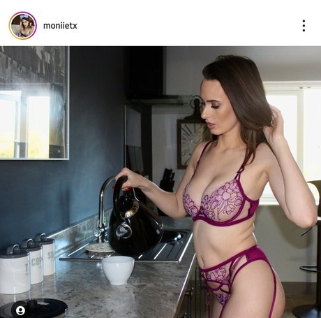 moniietx leaked only fans