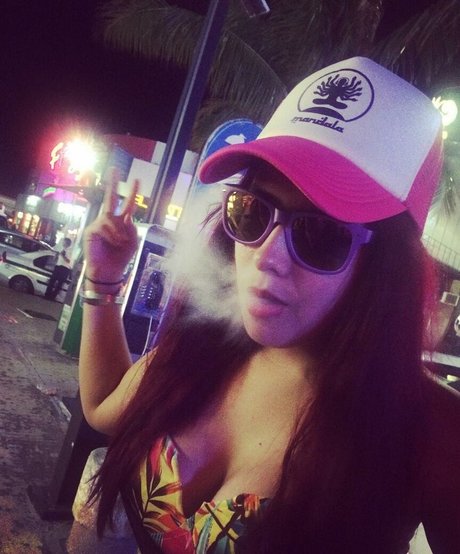 Jezz Angeles onlyfans ass