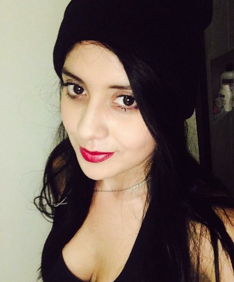 Jezz Angeles leaked onlyfans photos