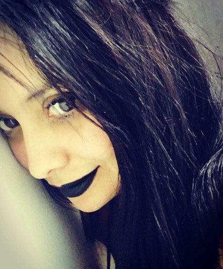 Jezz Angeles onlyfans strip