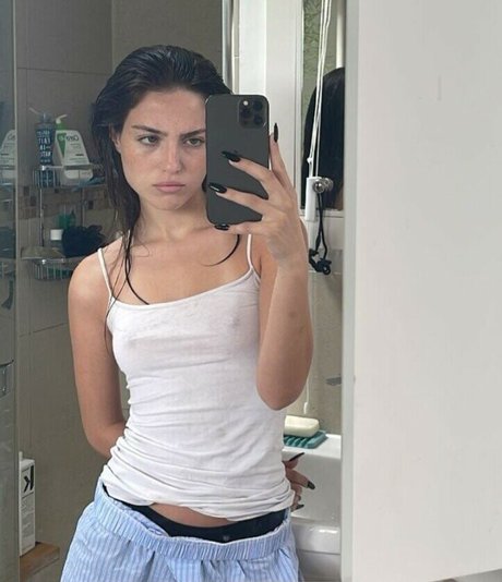 Madeline Argy naked onlyfans leaks