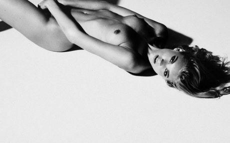 Elsa Hosk leaked onlyfans.