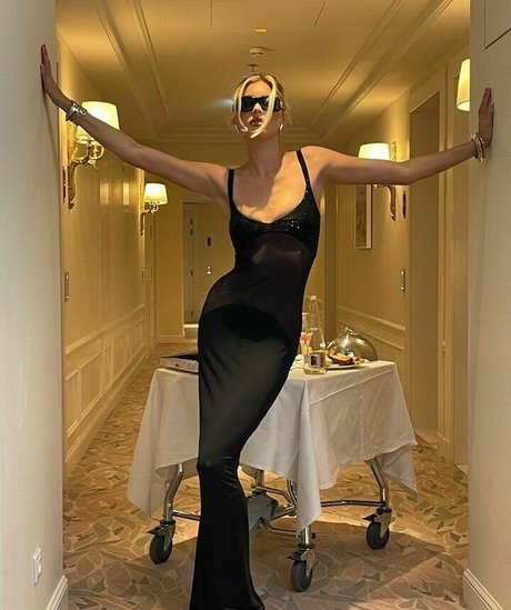 Elsa Hosk onlyfans full