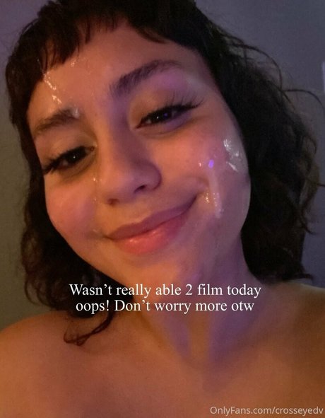 crosseyedivy only fans pic