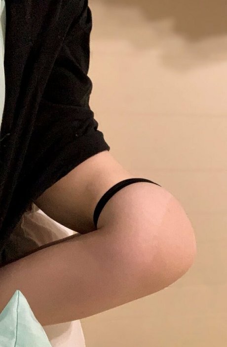 qiraanise naked onlyfans pics