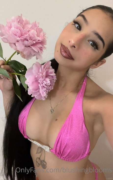 blushingblooms boobs onlyfans